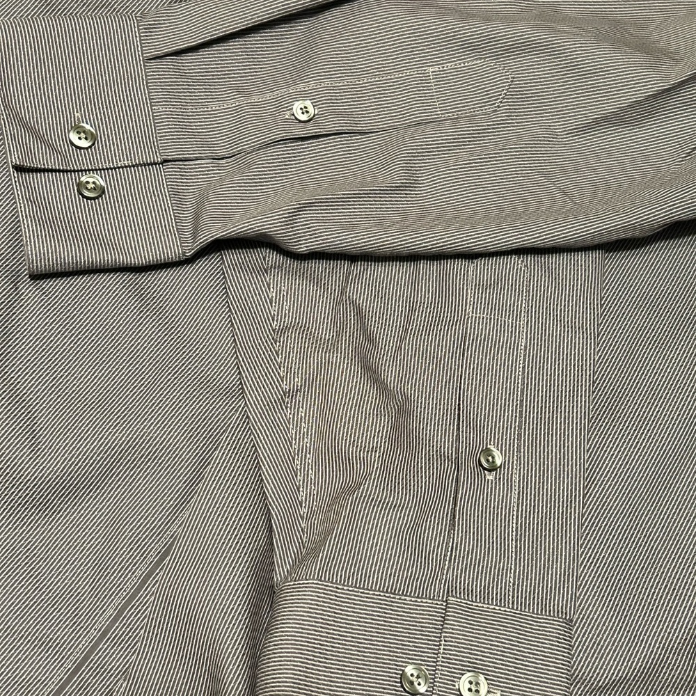 Men’s Calvin Klein Shirt 16 32-33 Pinstriped Long Sleeve Button Down Gray - Picture 3 of 8